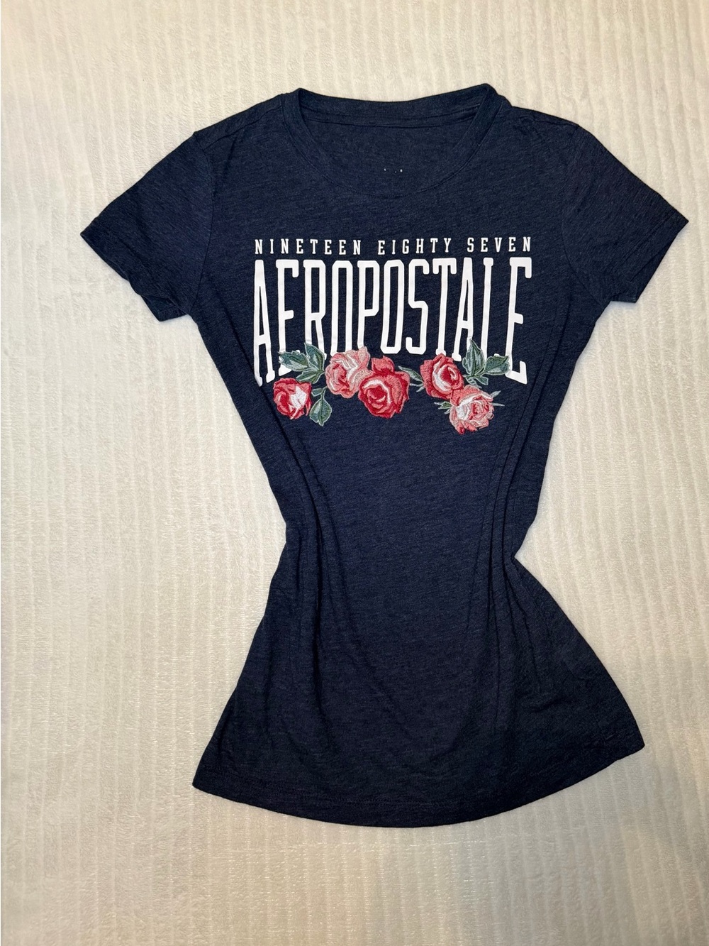 Aeropostale Navy Blue Floral Graphic Tee Size XS